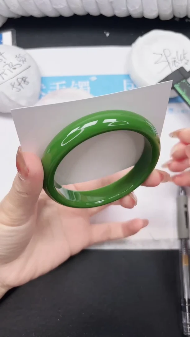 未镶嵌手镯石英质玉132-62.5BCL