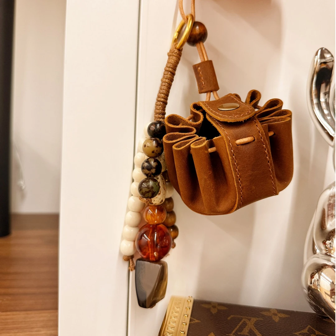 植鞣牛皮复古零钱真皮包包挂件牛皮发财包