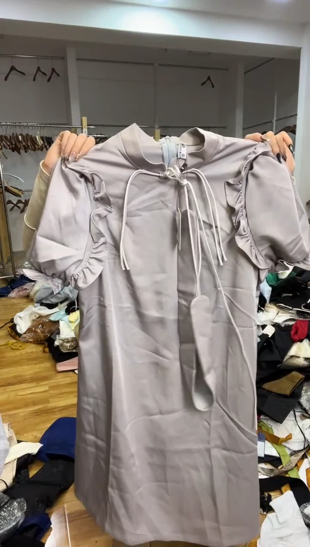 2XL码    125-135斤  裙子