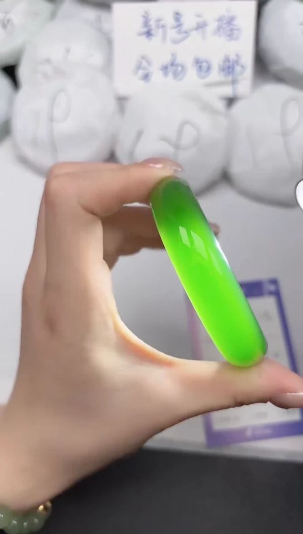 东凌女款手镯115/55.4