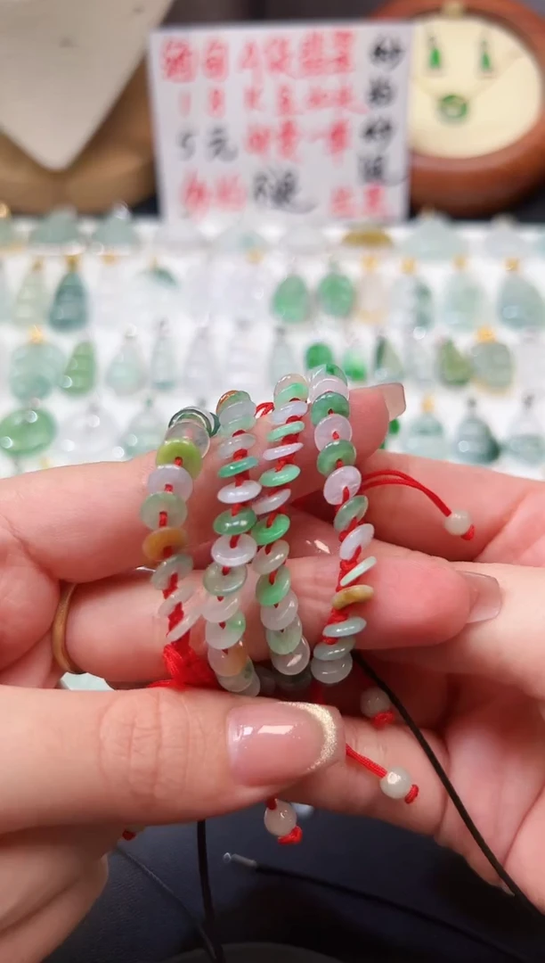 【闪购商品】翡翠颈饰未镶嵌2翡翠手绳