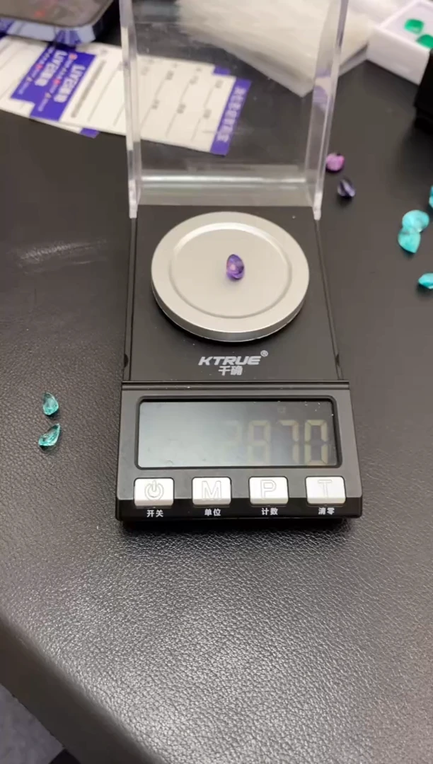 合成（培育）蓝宝石裸石未镶嵌培育紫蓝宝