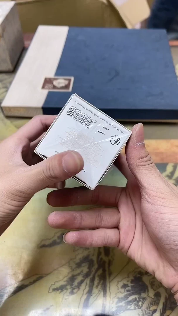 老二精选工艺品A****?A8072