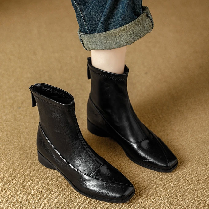 温柔公主~方头短靴女2025新款秋冬加绒切尔西靴平底瘦瘦靴马丁靴