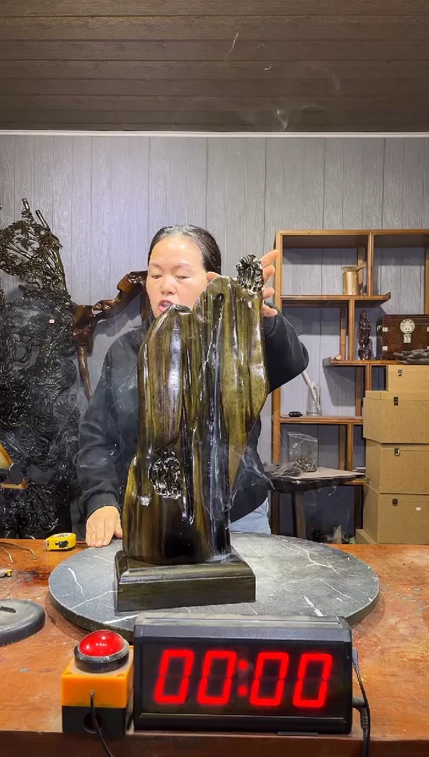 金丝楠无**提倒流香摆件