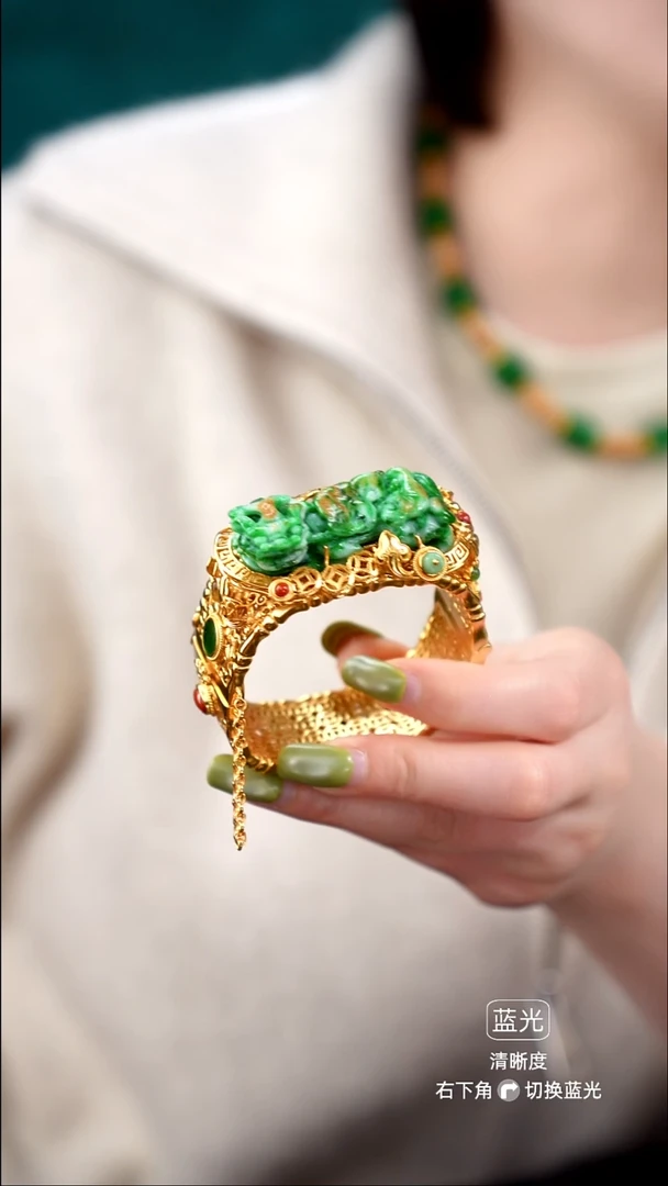 颈饰未镶嵌翡翠手镯26