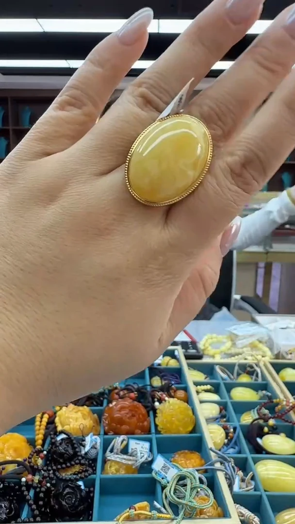 未镶嵌琥珀戒指203秒拍号 假一罚三