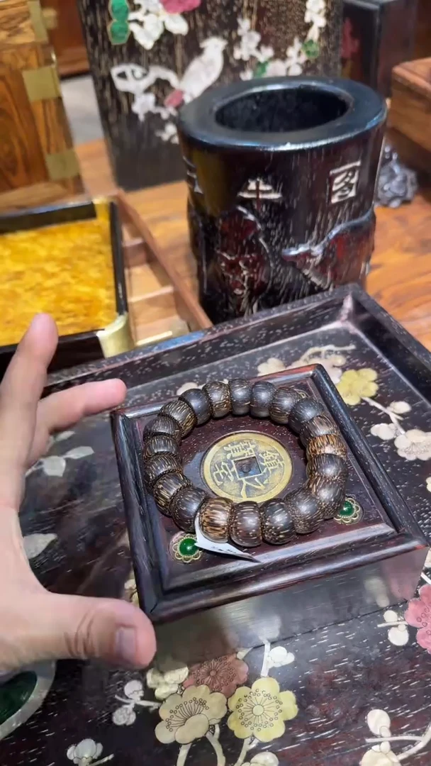 木香碗珠两件套邵氏紫檀木艺