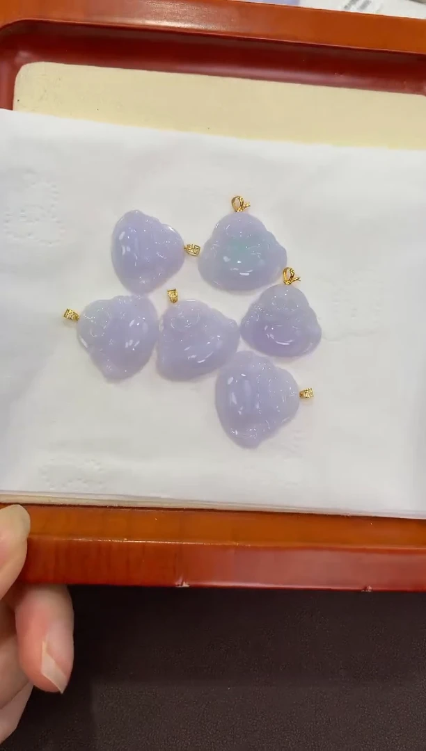 翡翠18K金镶嵌颈饰天然缅甸a货淡紫小佛多样性发其一