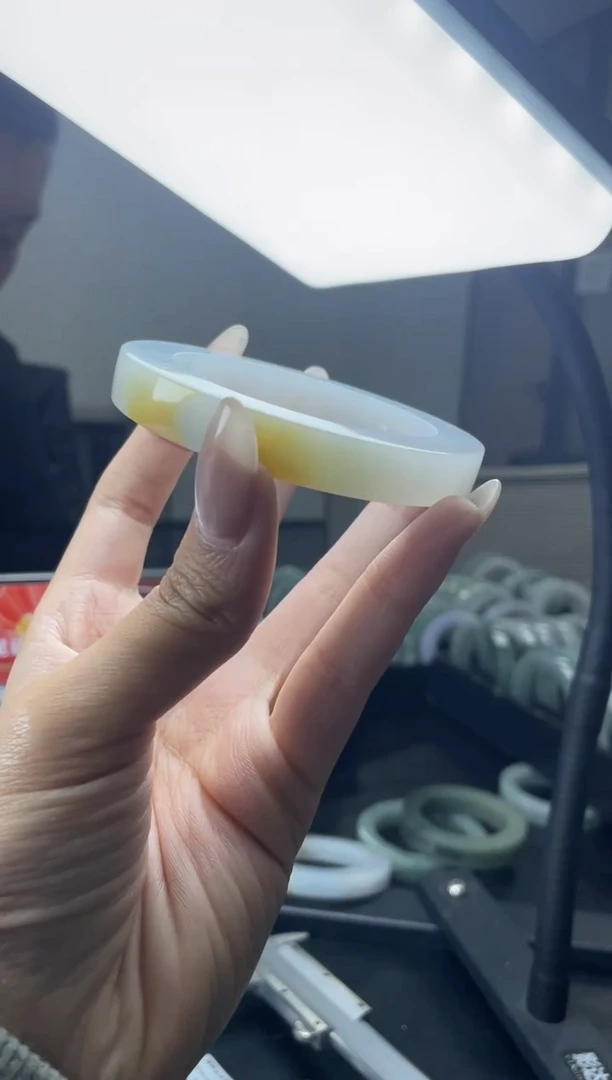 【闪购商品】定制翡翠手镯未镶嵌手镯DDC/发一件