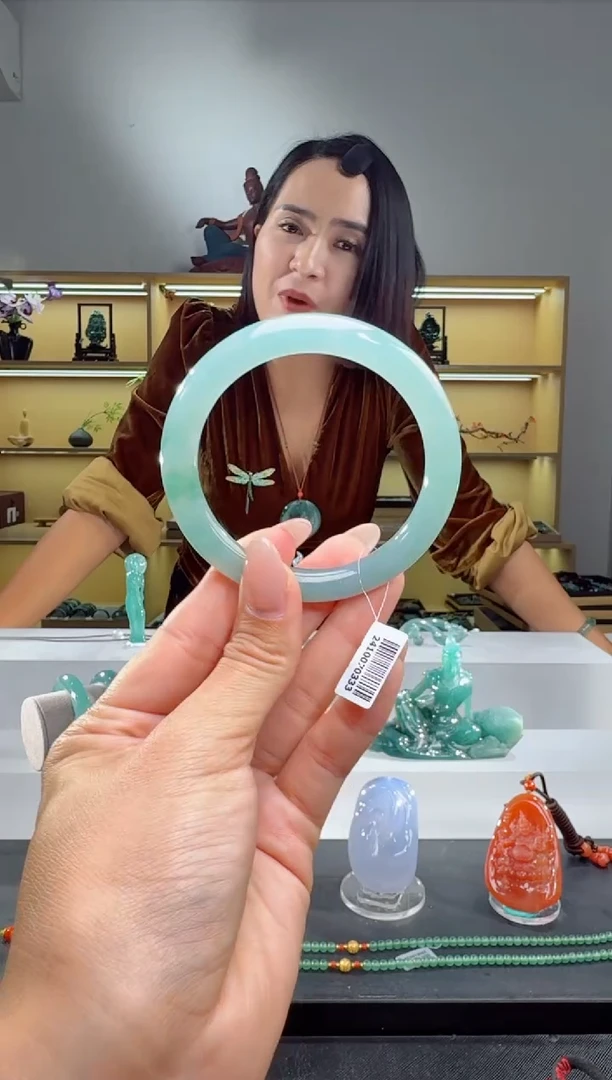 未镶嵌手镯翡翠55圈