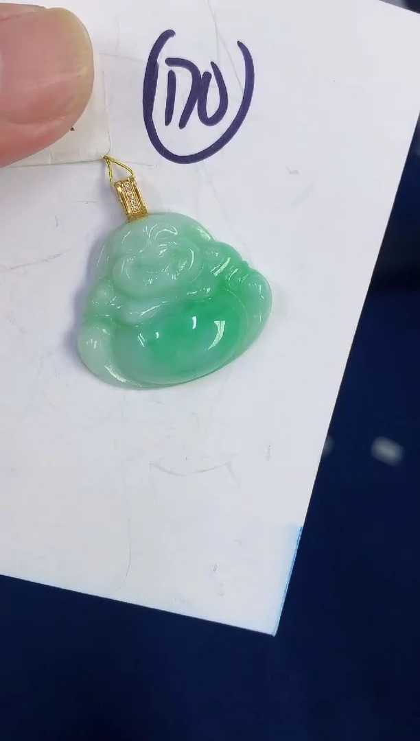 翡翠18K金镶嵌颈饰缅甸天然翡翠A货
