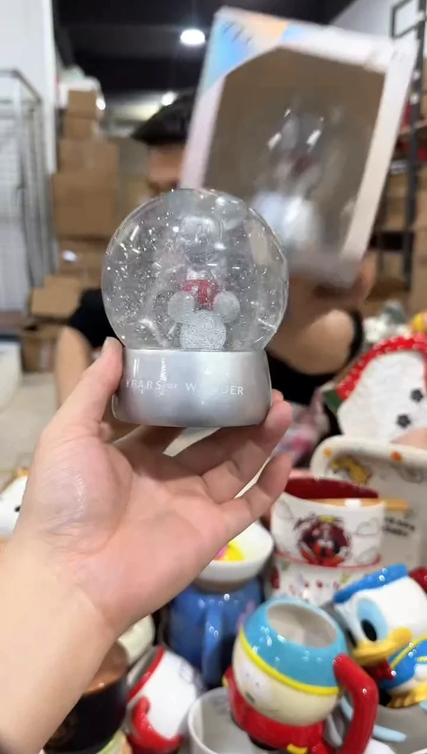 瓷片米奇100周年水晶球 北方勿拍