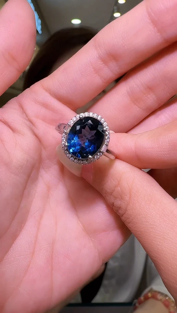 银S925镶嵌托帕石戒指055