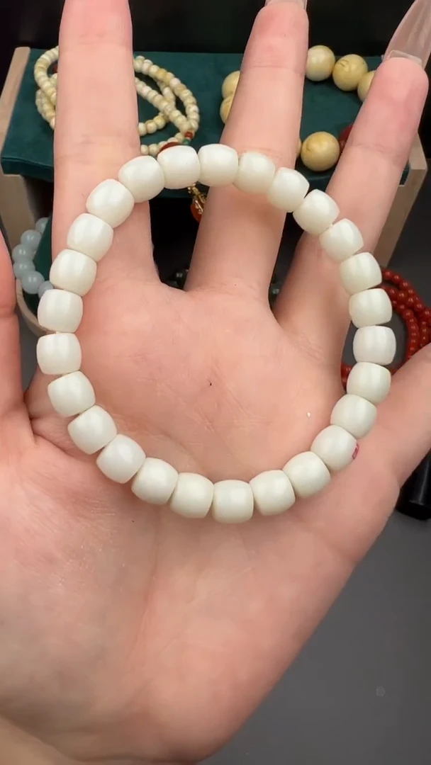 未镶嵌手链和田玉1