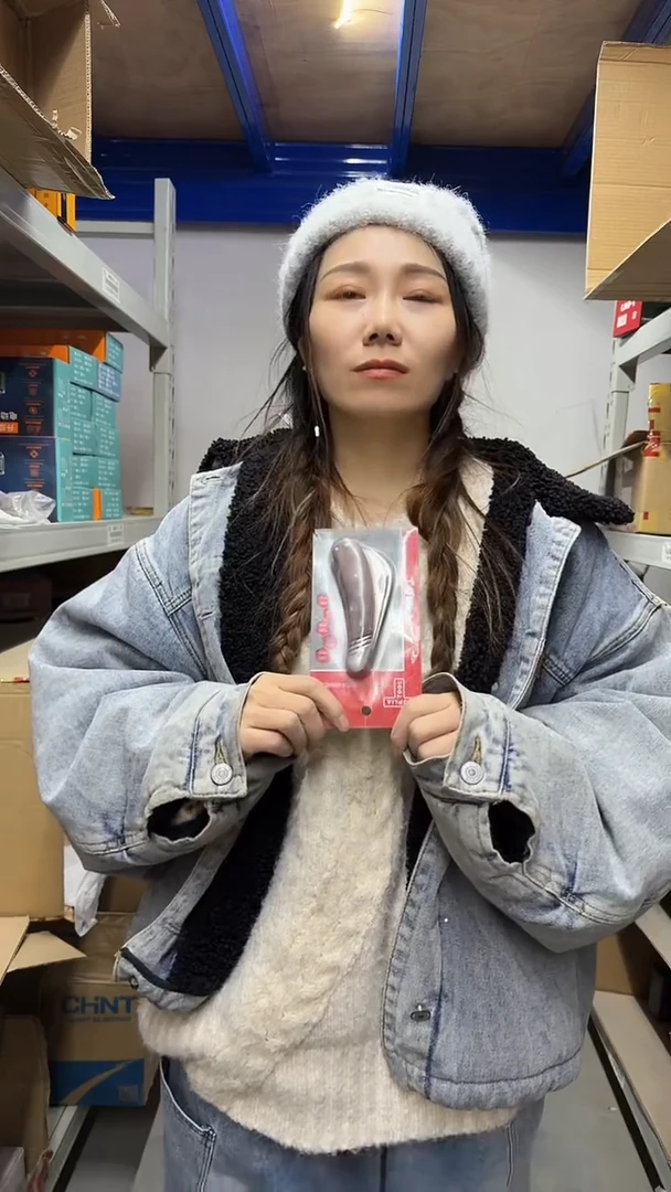 拓利亚KS040003一木柄折叠双刃