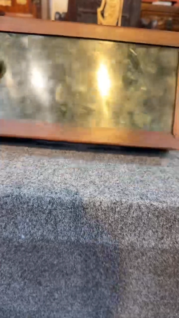 木福利            青石底座