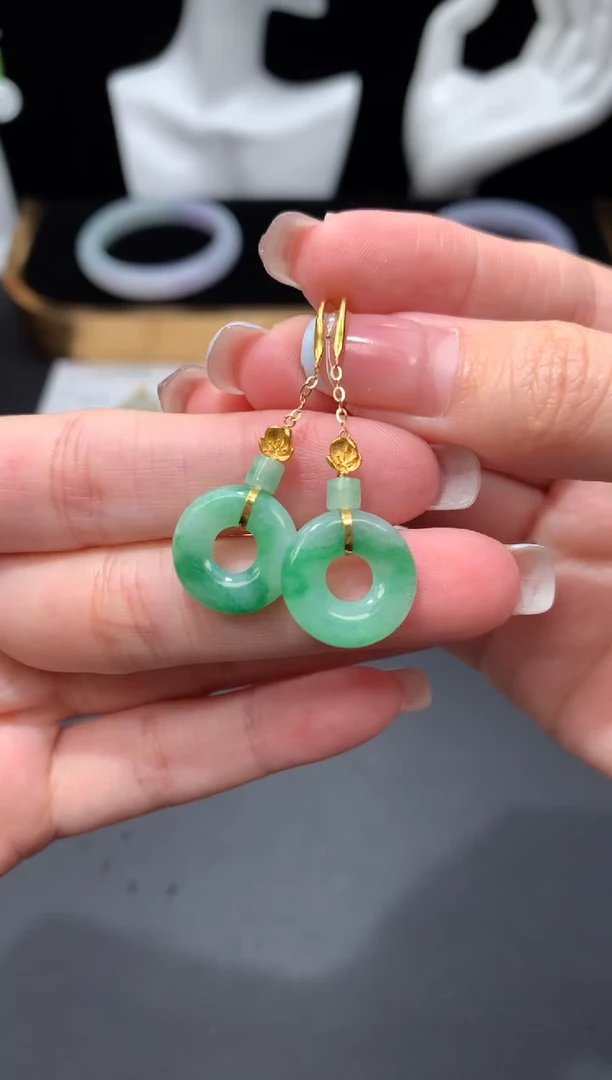 18K金镶嵌定制翡翠48小时鉴赏期 退货不扣服务费