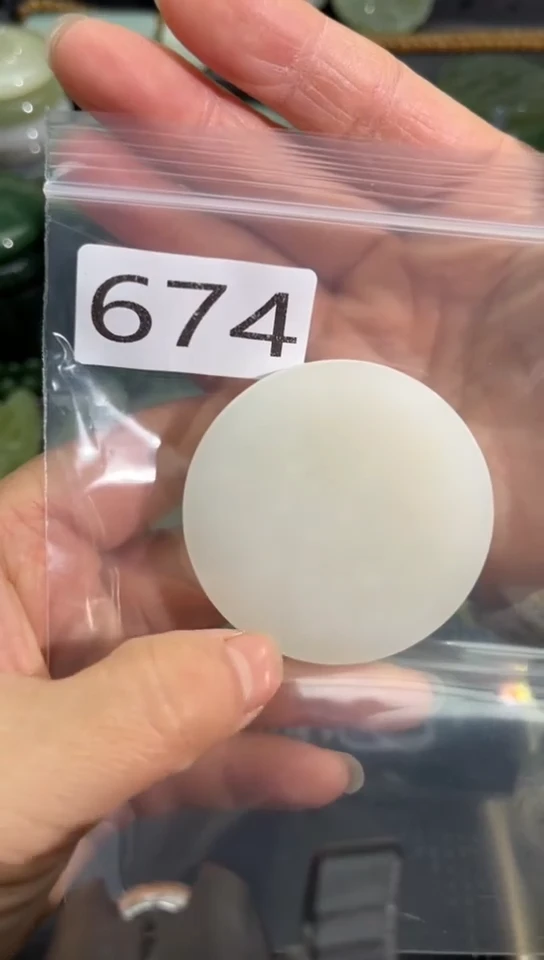 未镶嵌和田玉珠宝半成品镯芯