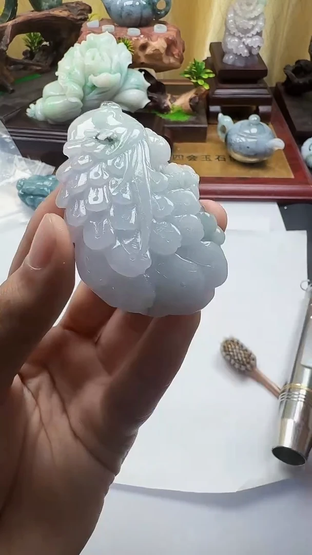 吊坠(不含链)未镶嵌翡翠1