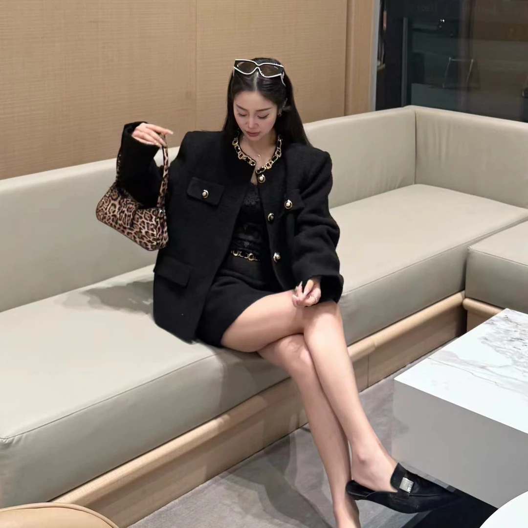 宠儿【2025春款财神韩版小香极简高级外套加小香半裙】套装