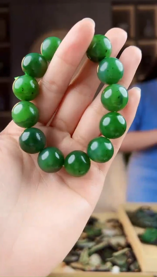 颈饰未镶嵌和田玉拍一发一，多样性发货