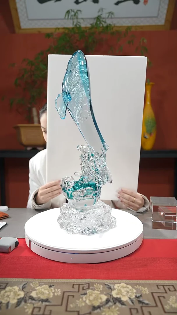 【闪购商品】琉璃手工艺品鲸鱼出海带底座