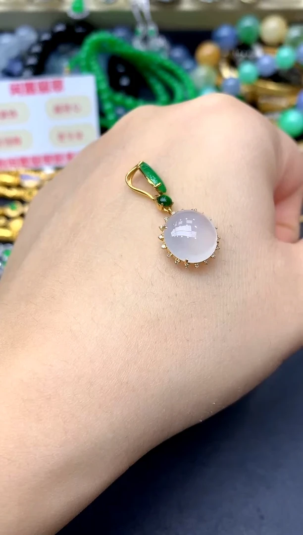 颈饰18K金镶嵌翡翠19-中国好珍宝