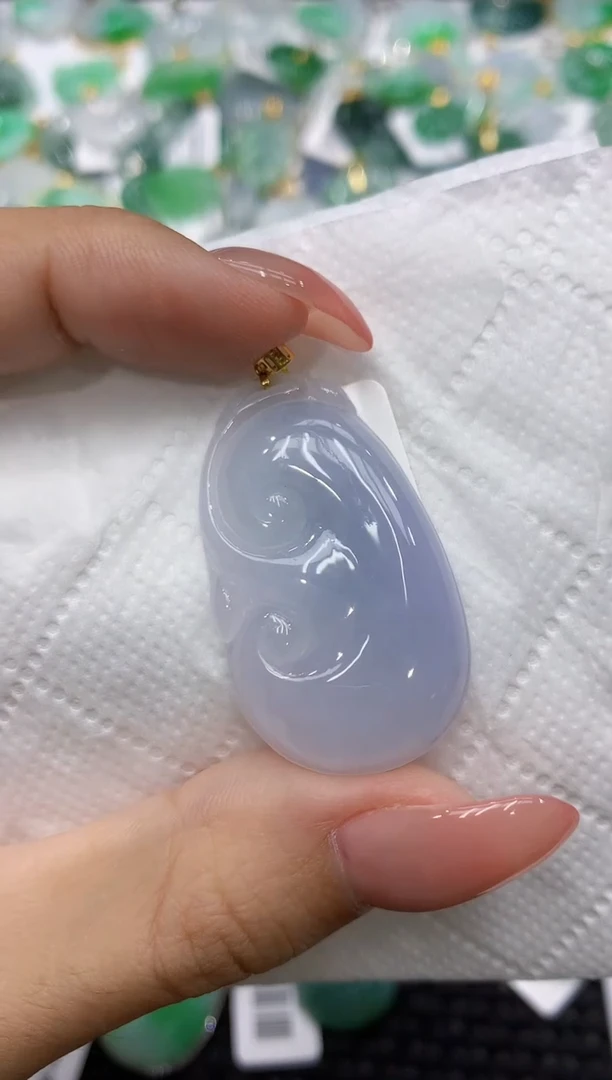 颈饰18K金镶嵌翡翠111111111111