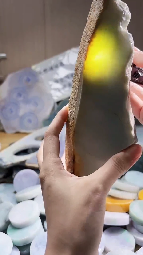 翡翠未镶嵌颈饰翡翠A货 温谭869