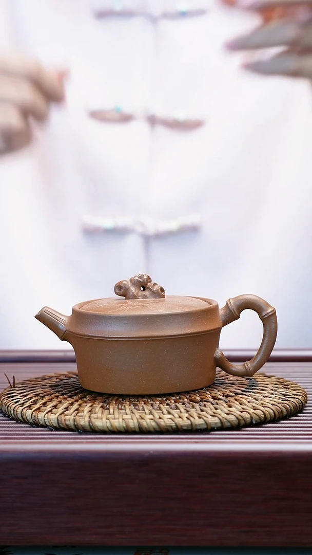 茶壶紫砂红降坡  太湖竹节  130cc