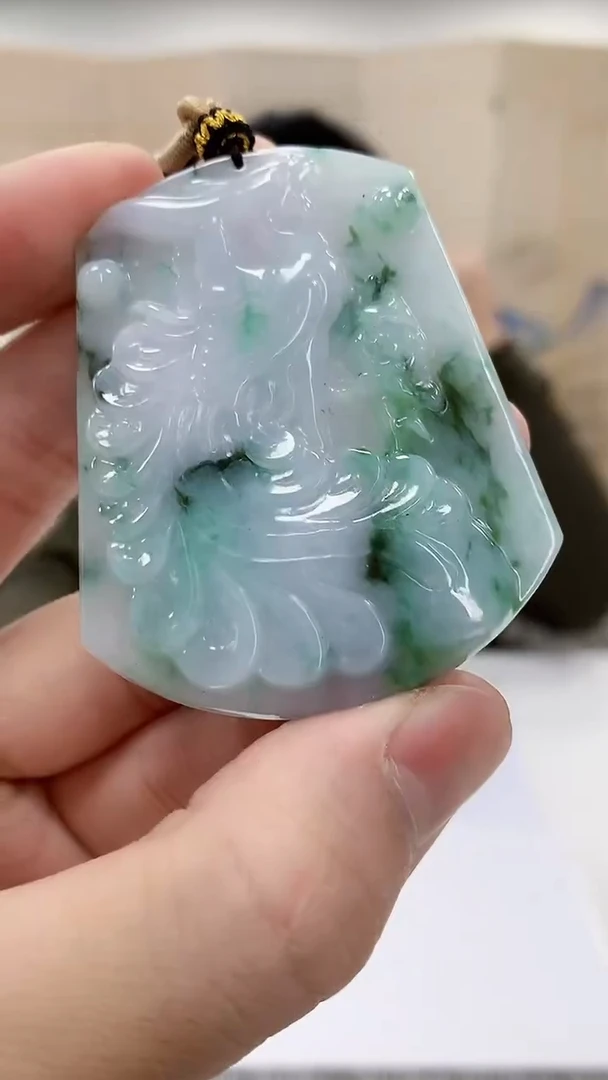 【闪购商品】定制翡翠未镶嵌5152bb-毛货挂件130