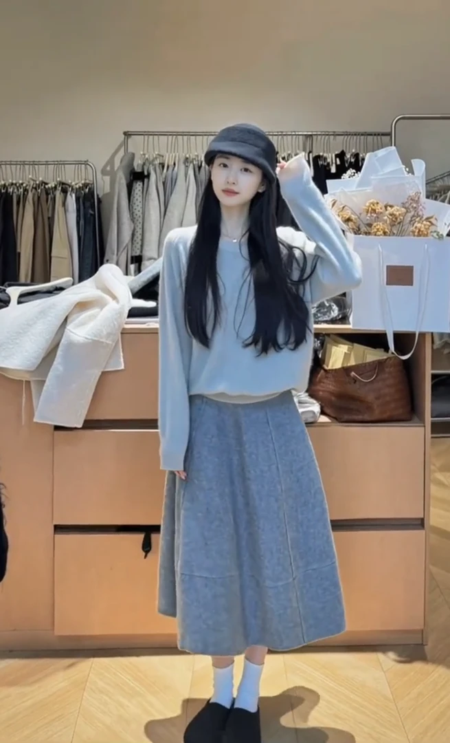 2025秋冬新款女装韩系减龄穿搭设计感圆领针织毛衣高腰显瘦半身裙