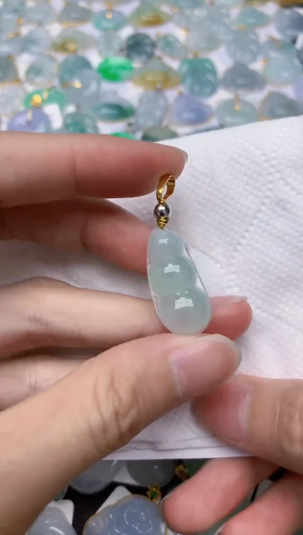 翡翠合金颈饰天然A货翡翠