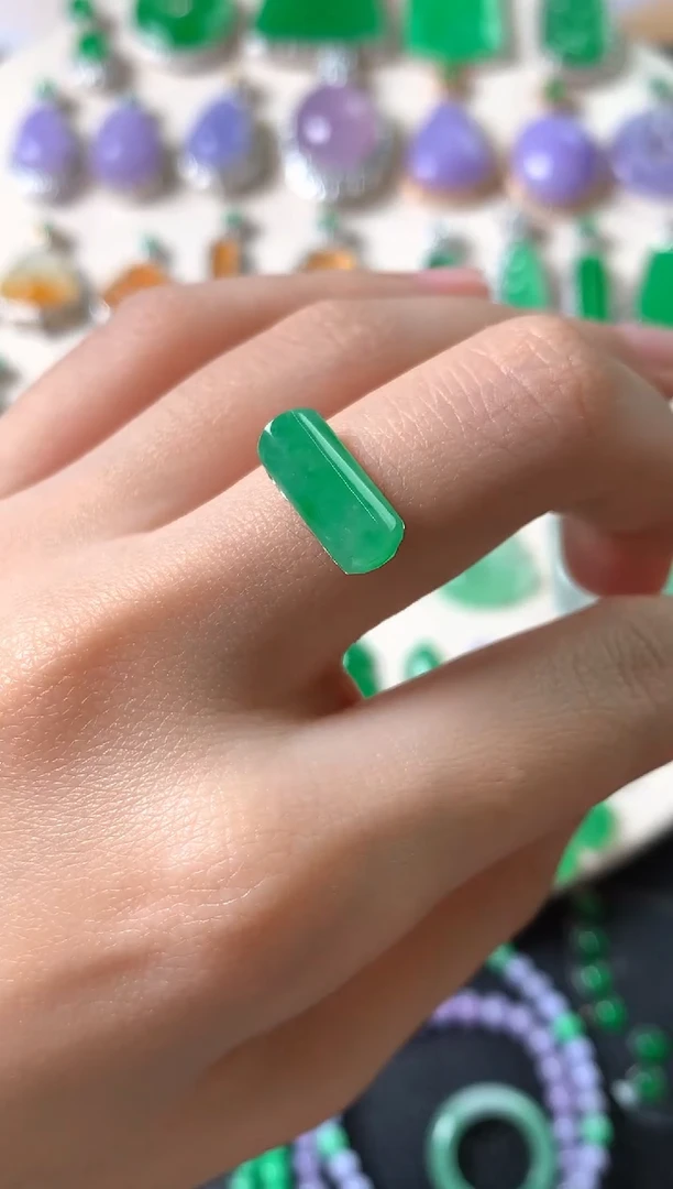 未镶嵌定制翡翠裸石（镶嵌定制）