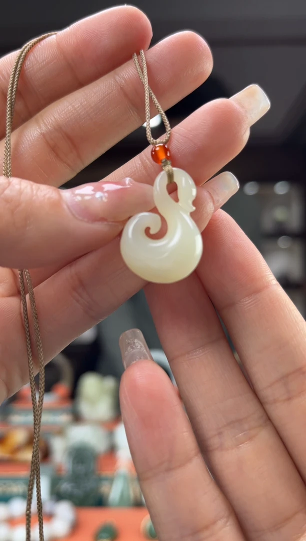 【闪购商品】和田玉颈饰未镶嵌1