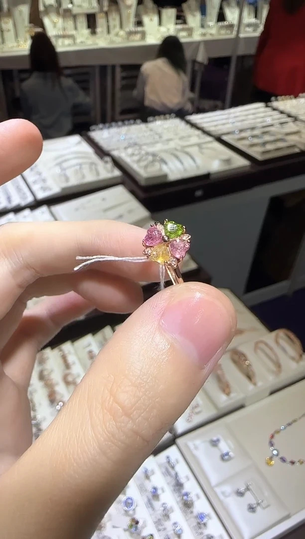 【闪购商品】碧玺戒指银S925镶嵌四叶花