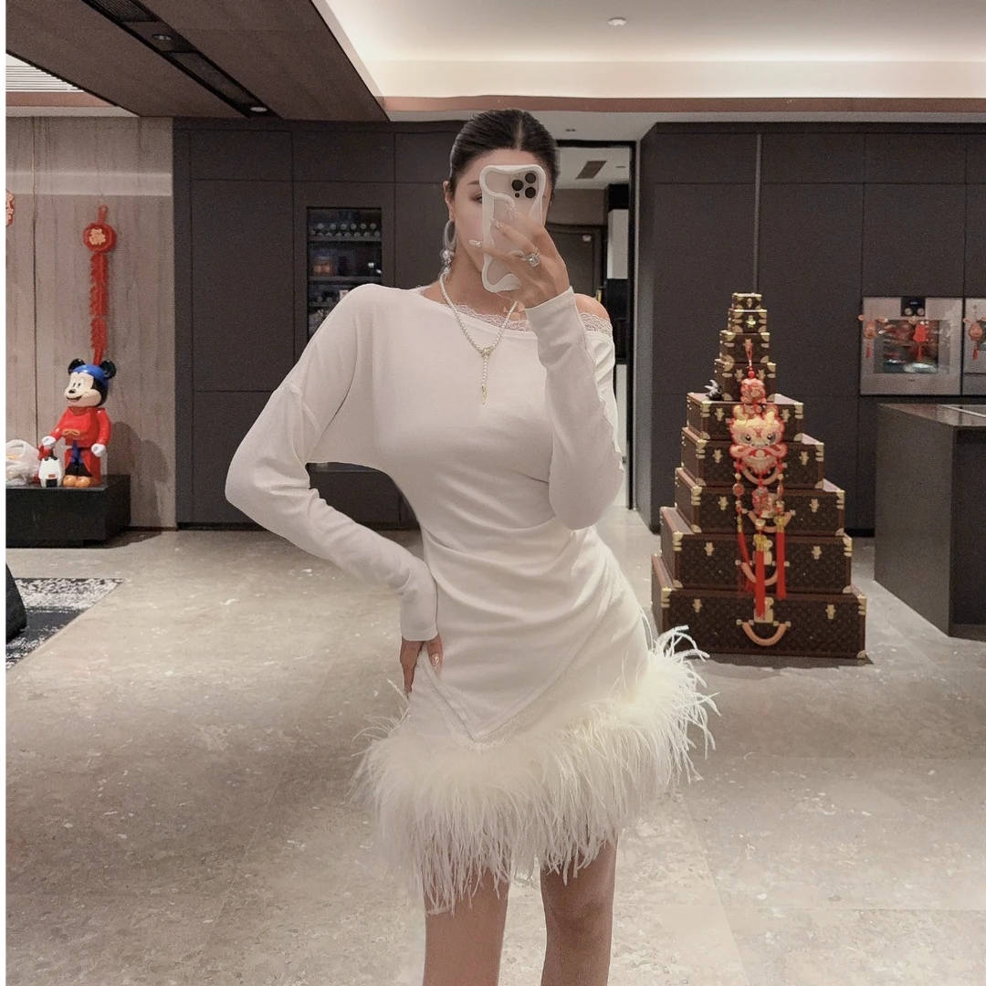 DOUWU【蕾丝小姐】黑白杏三色领蕾丝边底三角露肩上衣SY13314