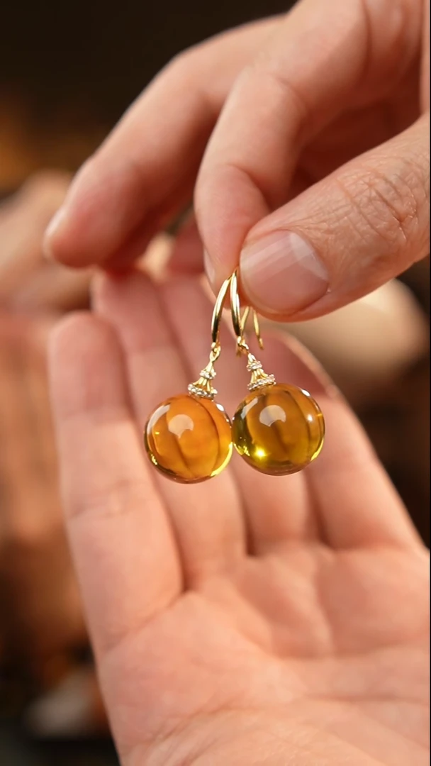 琥珀颈饰未镶嵌16+蓝珀耳环