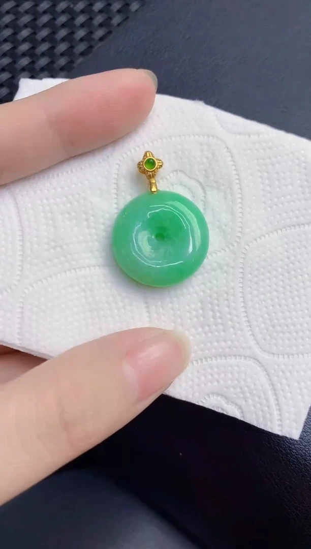 颈饰未镶嵌翡翠天然翡翠缅甸A货