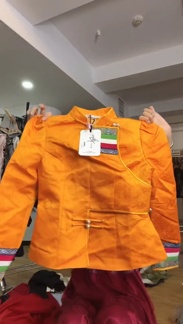 外套  S码 90斤以里福利