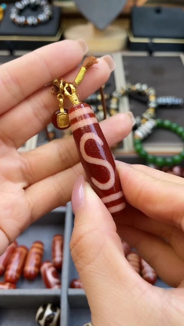 未镶嵌颈饰玛瑙/玉髓美泓精品高油红肉S勾颈饰