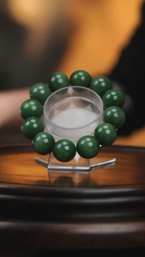 未镶嵌和田玉把件