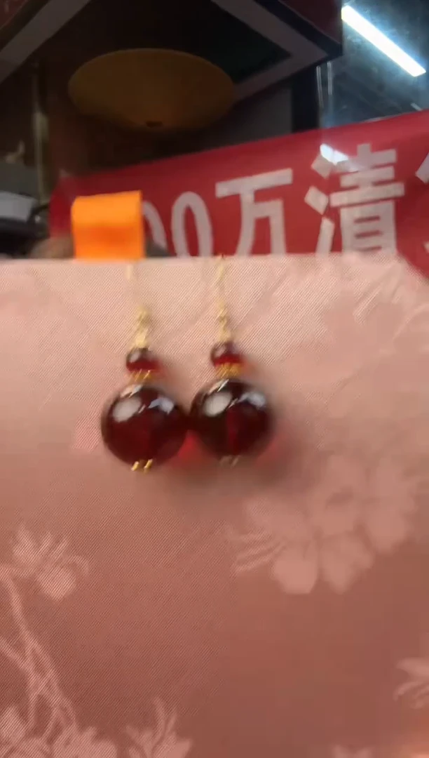 琥珀未镶嵌耳饰血珀耳饰  多样性发其一