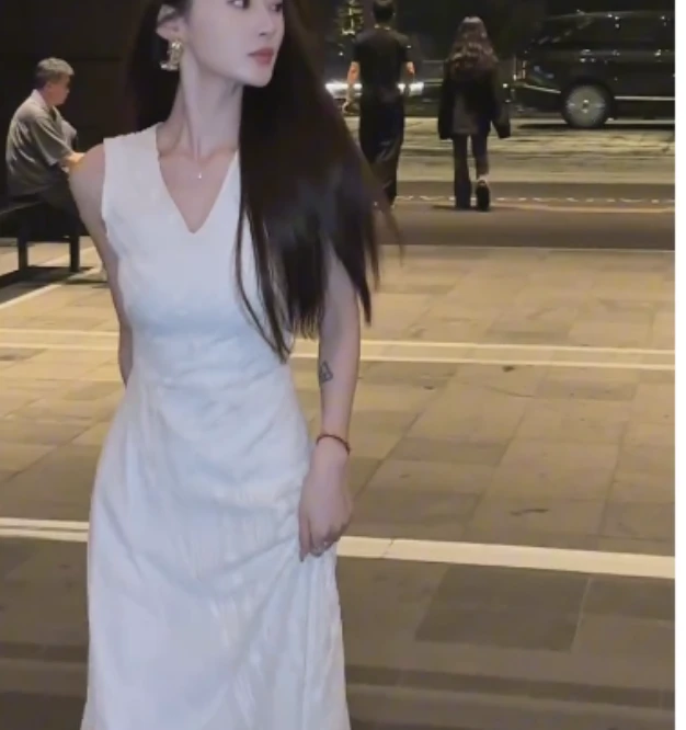 2025夏季时尚潮流百搭精品女装o559157
