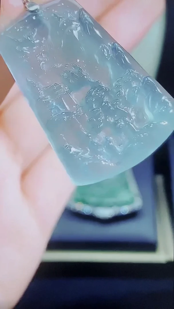 颈饰未镶嵌翡翠山水