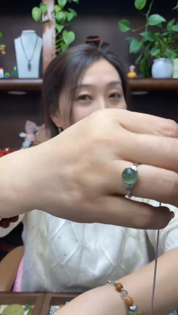 未镶嵌岫玉吊坠多样性发货其中发一