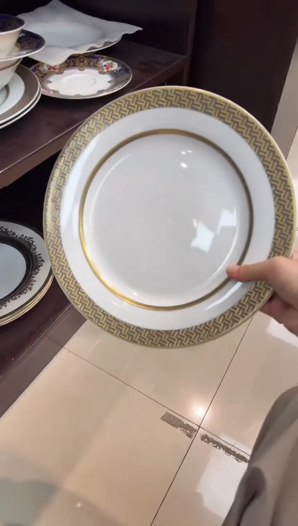 瓷片10.5英寸平盘 1个