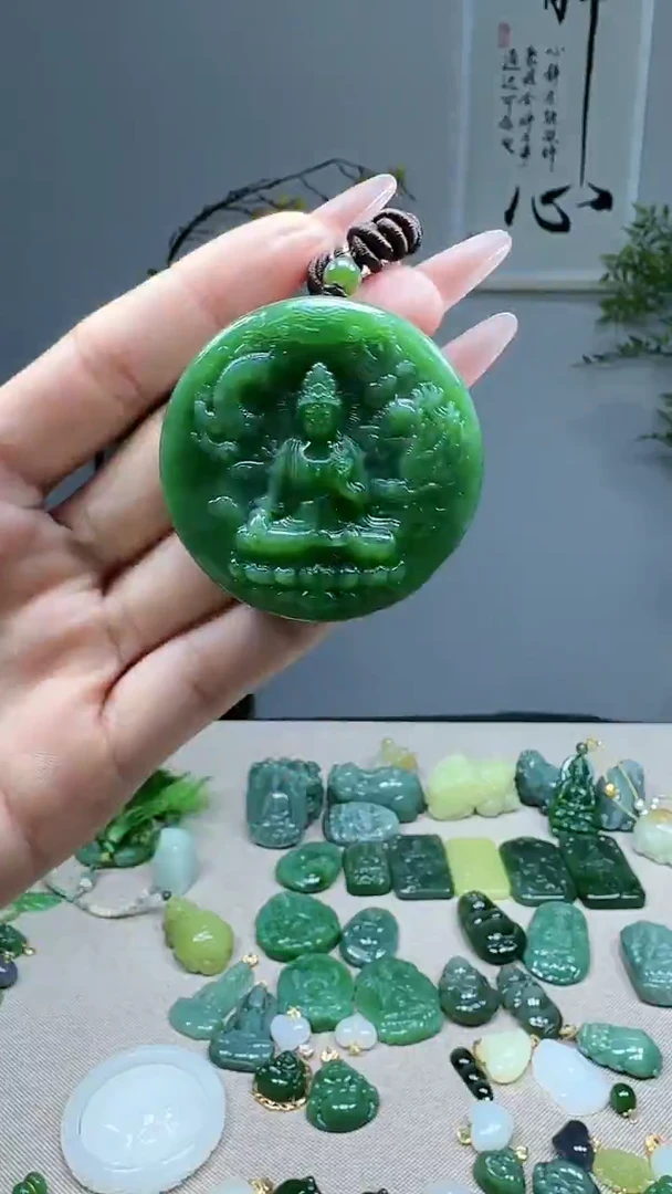 未镶嵌和田玉挂件1