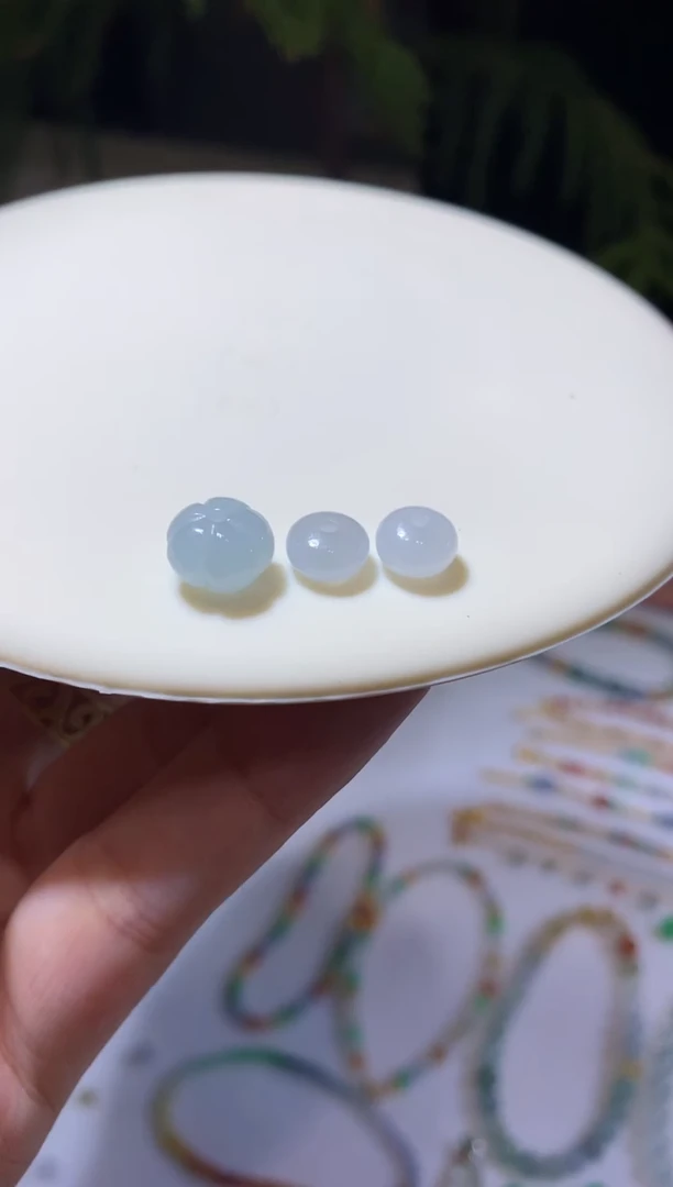 未镶嵌定制翡翠7.6*5.0卡鼓珠莲花珠一组38